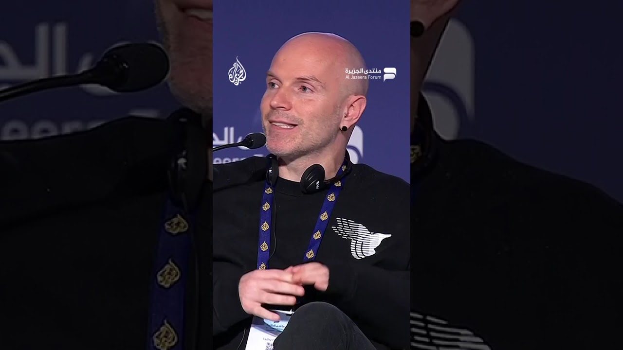 الكوميدي والناشط السياسي الأيرلندي تادغ هيكي: نناضل من أجل عالم أفضل