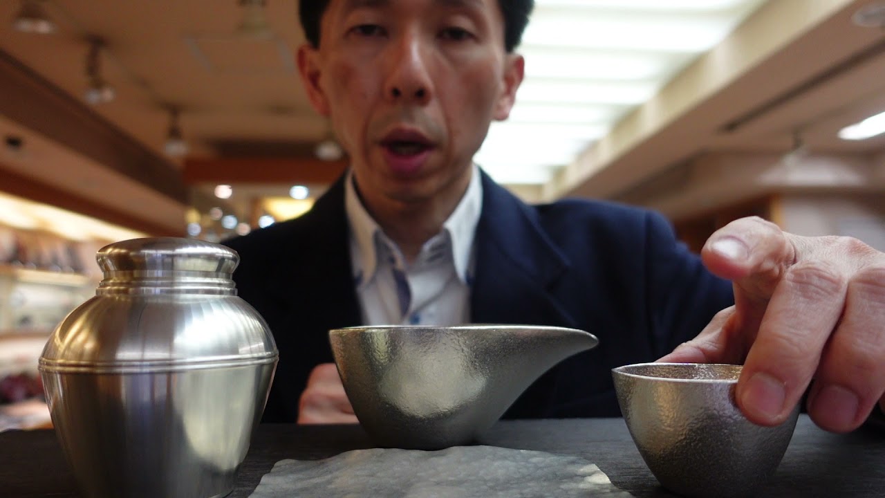 インドネシア　錫　食器　画像　追加 錫（すず）の食器の特徴について解説しました - YouTube