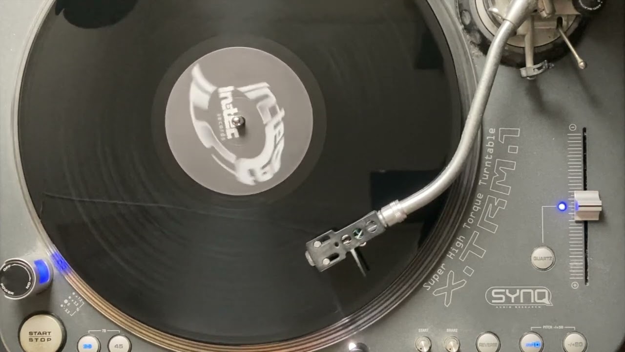 Christian Smith & John Selway – Move