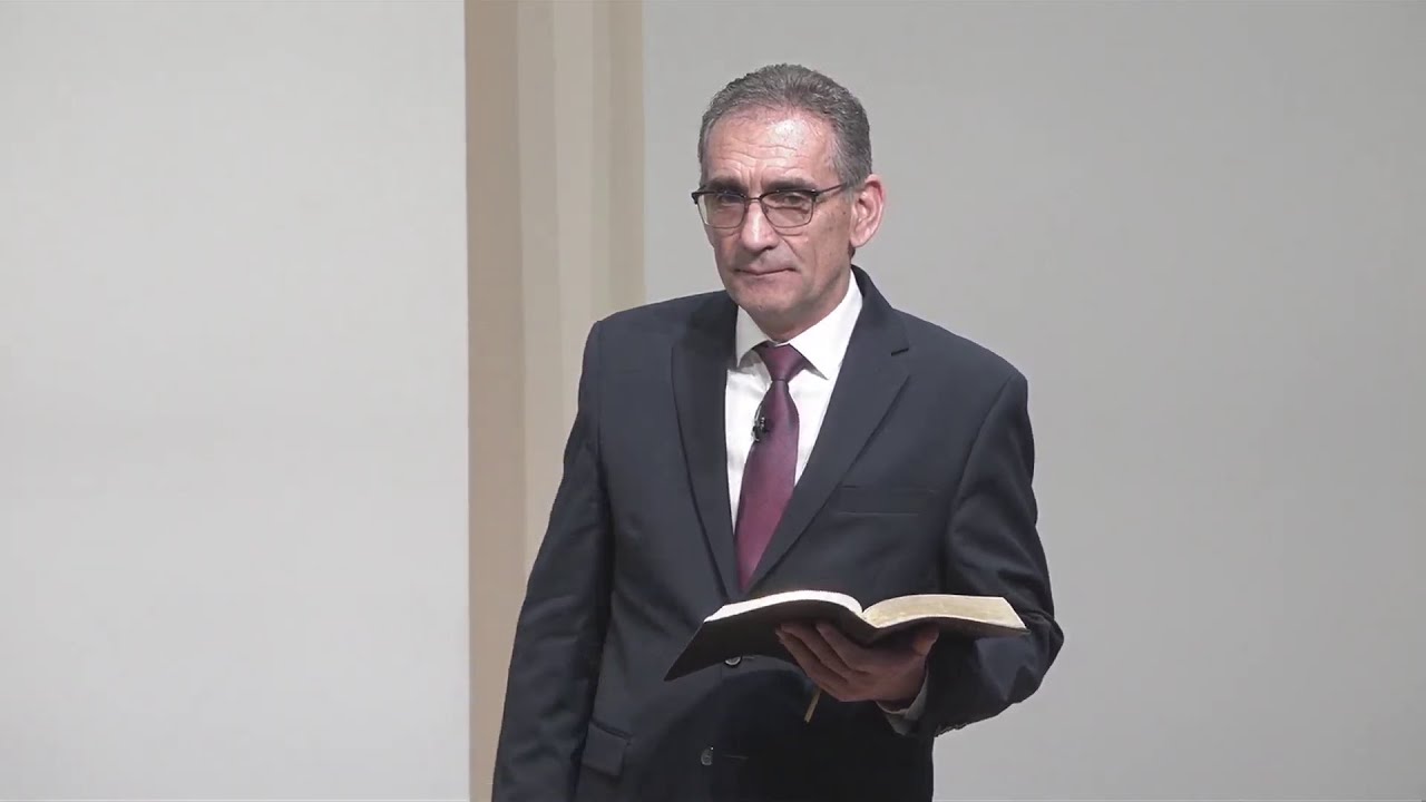 Valentin Dănăiață - Discurs sau închinare?