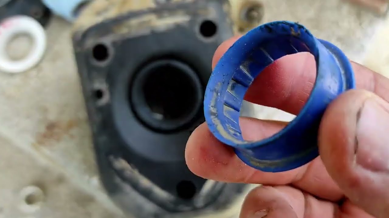 Come Riparare La Leva Del Cambio Con Una Boccola In Plastica Riciclata Come Riparare La Leva Del Cambio Con Una Boccola In Plastica Riciclata