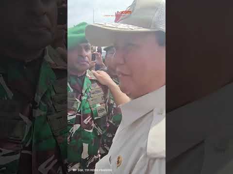 Momen Prabowo Bertemu Mantan Anak Buah di Papua