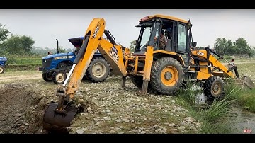 River Mix Ballast Being Loaded on a Tractor By JCB Backhoe 3DX Super Machine