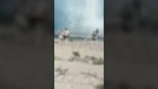 ❗️Появилось видео с пляжа Затоки, где вчера произошёл взрыв миныПо данным ОК «Юг