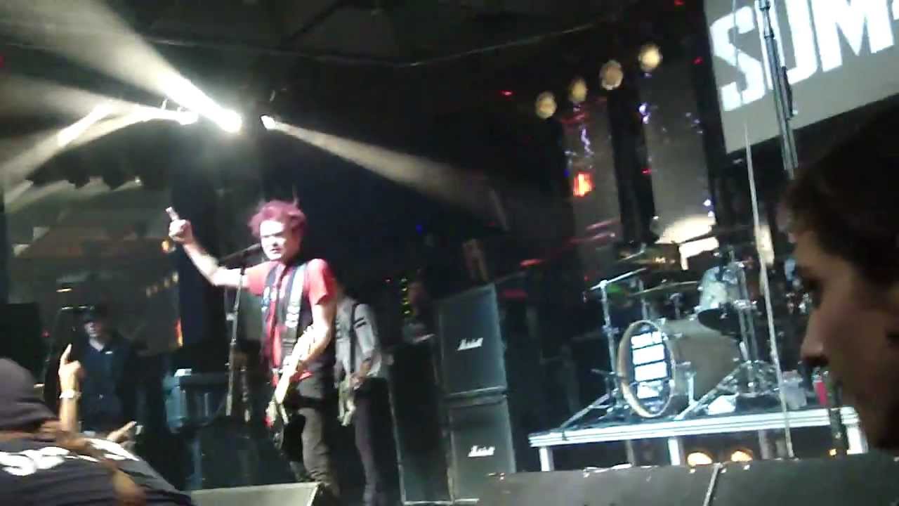 Sum 41 - Still Waiting (Does This Look Infected 10th Anniversary Tour, 12.9.12, Ft. Lauderdale, FL)