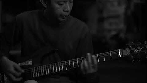 Chord/gitar 2 Bertahta diatas tanah mereka