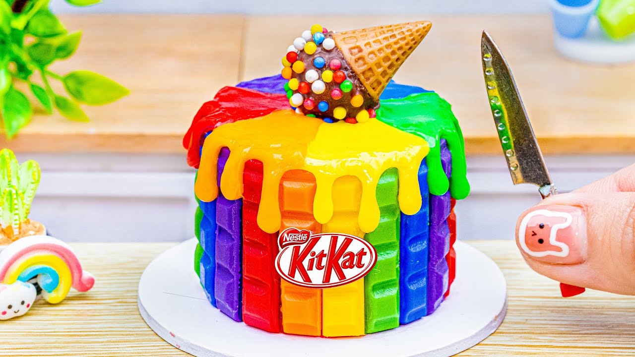 Mini Rainbow KitKat Cake Recipe With Ice Cream 🌈 Satisfying Mini Cake Decorating and DIY