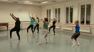 Winnie Nwagi - Jangu - African inspired class in Sweden