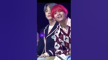 Taehyung & jimin reaction for blackpink lisa & rose