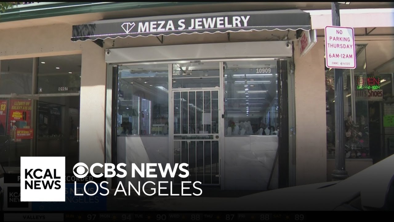 $1.5 million in gold and jewels stolen after burglars cut through roof of El Monte jewelry store