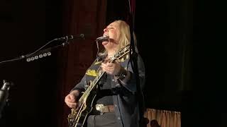 Melissa Etheridge singing “For The Last Time” off her new LP #OneWayOut