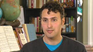 Aaron Regunberg joins crowded Democratic field