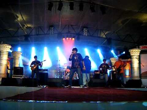 TIFFINBOX-THE REAL NEVER CEASES;LIVE @ SARGAM 2010...