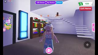 I got robux!!! 1,600 robux First time getting robux
