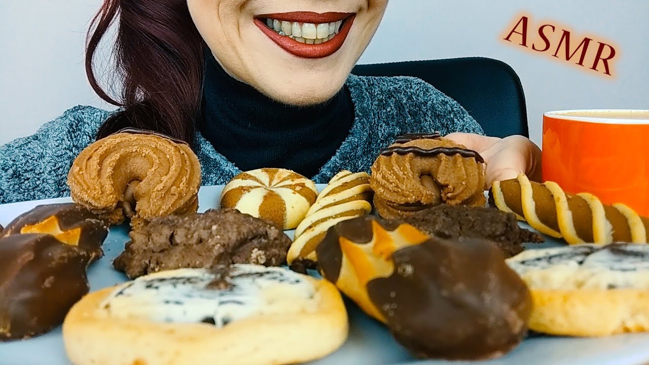 ASMR Dessert: Assorted Hazelnut Praline, Mocha & Chocolate filled Cookies & Hot Coffee | No Talking