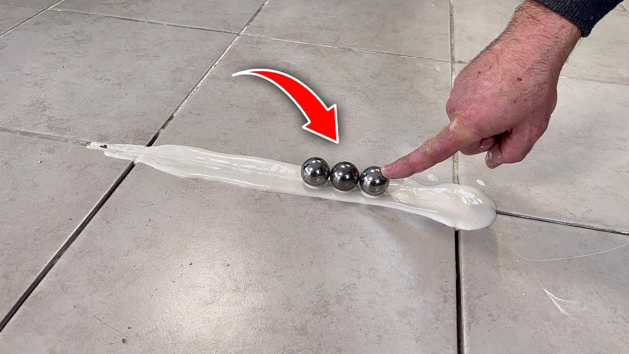 Укладываю плитку 30 лет, но такой техники не видел