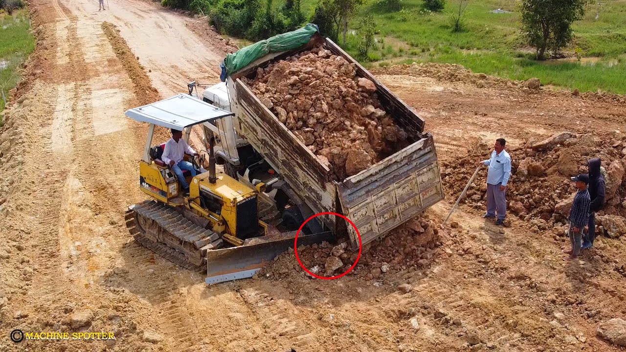 Incredible Bulldozer Spreading Land & Dump trucks Putting Land Raise a New Village