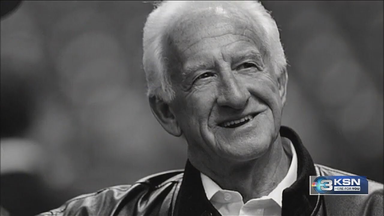 Bob Uecker, colorful comedian and Baseball Hall of Famer, dies