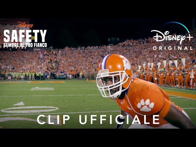 Disney+ | Safety Sempre Al Tuo Fianco - Film Originale in Streaming dall'11 Dicembre class=