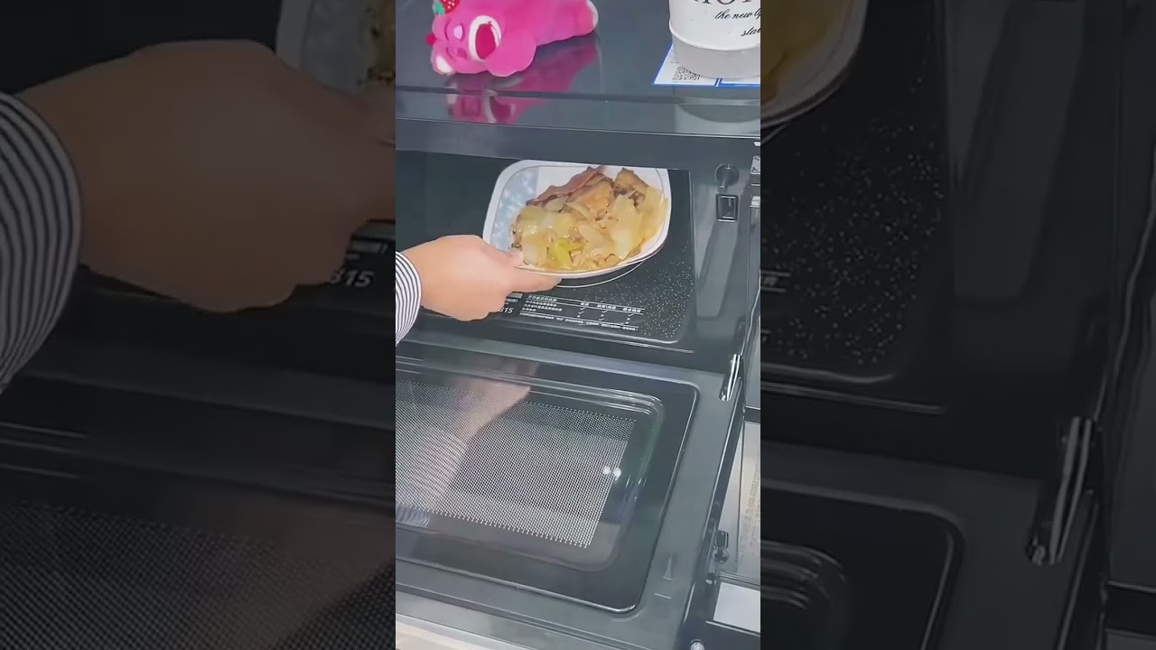 Essential kitchen gadget: microwave splatter cover 