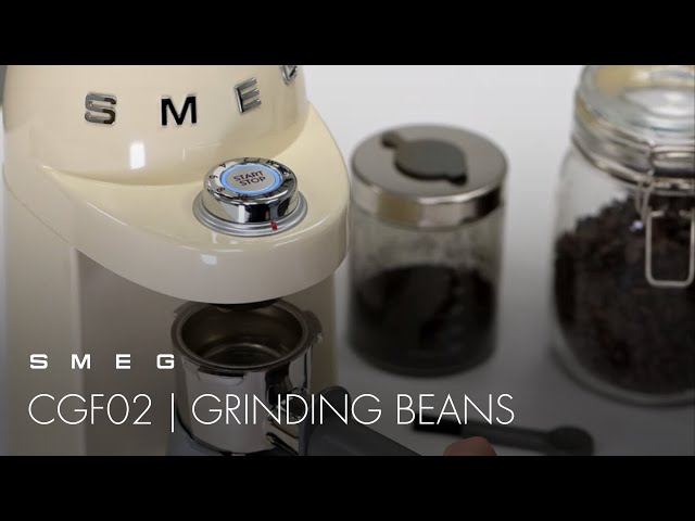 How to use the SMEG CGF01 coffee grinder 