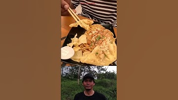 Reaksi Bule Makan Mie Gacoan Level 8 #travel #food #fyp