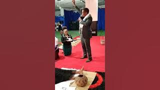 Bayaphiliswa abantu eNqabeni, Ziyenzeka izinto 