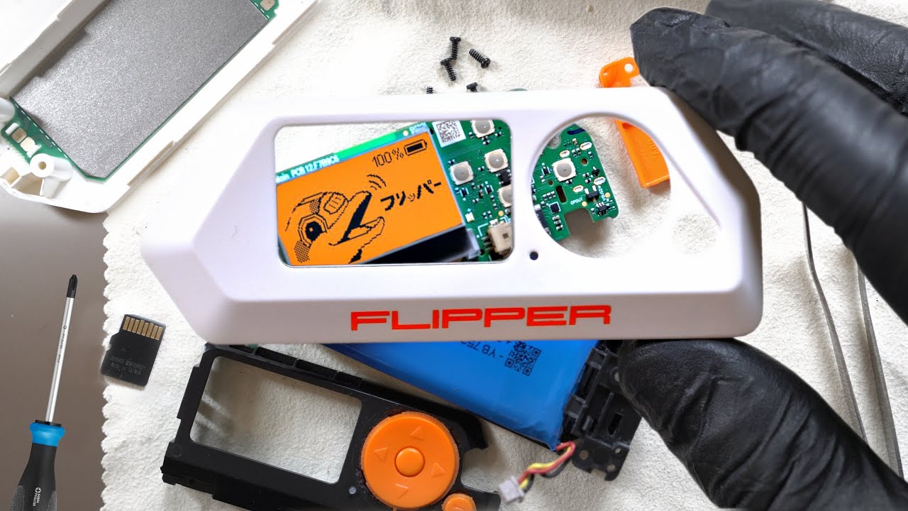 Flipper Zero Teardown - What's inside hacking device of 2023