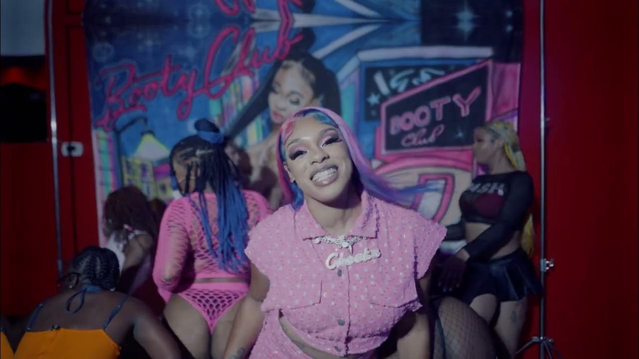 Sandy Cheekz & Hitkidd - Booty Club (Official Video) Sandy Cheekz & Hitkidd - Booty Club (Official Video)
