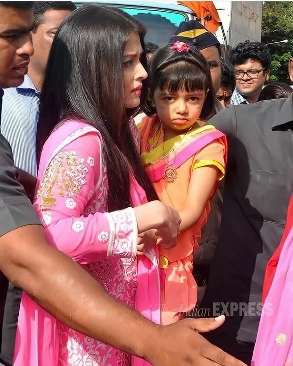 AISHWARYA'S DAUGHTER ARADHYA CUTE CHILDHOOD PHOTOS 😘💕 // JOURNEY OF CUTE BABY 😘💕//#LoveStatus