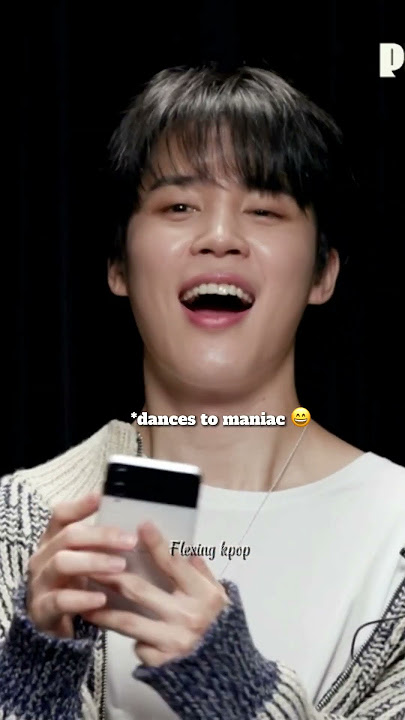 Jimin sends a message to Felix 😅💜#bts #jimin #straykids #felix #btsshorts