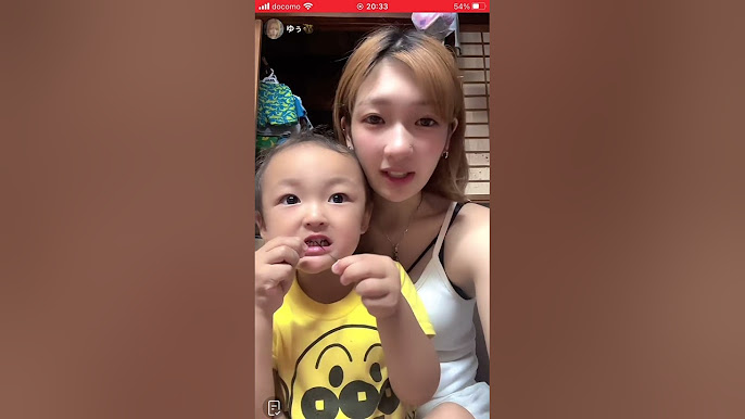 人妻 胸 人妻 - YouTube