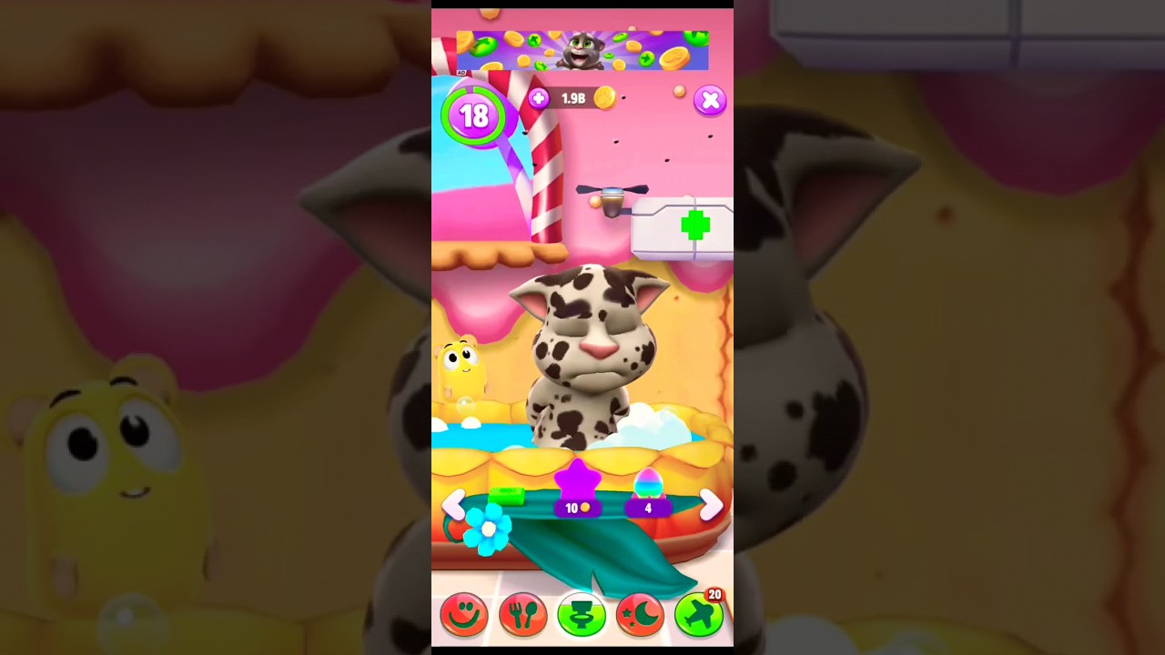 Tom Avoids Shower in Winter🥶