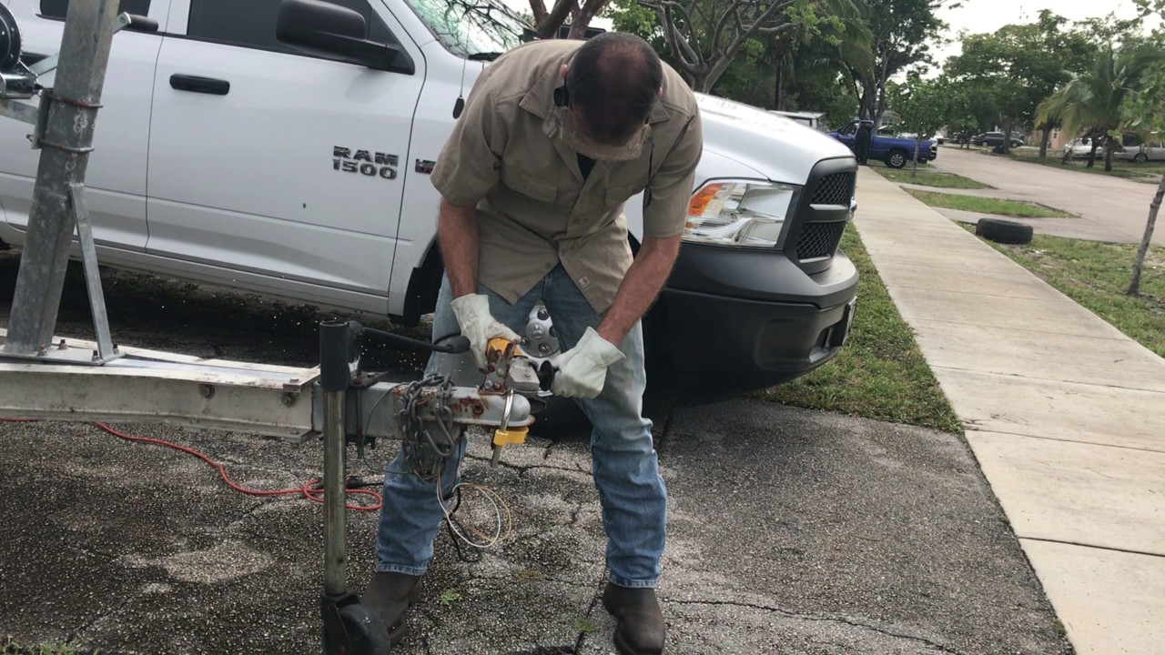 How strong are trailer hitch locks? YouTube