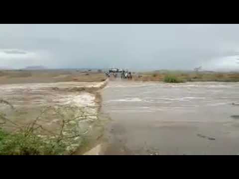 Flooding at Kakuma-Lokichogio road in Turkana County