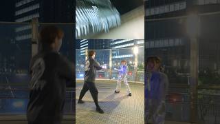 トレンドのダンスは踊っちゃう系カメラマン