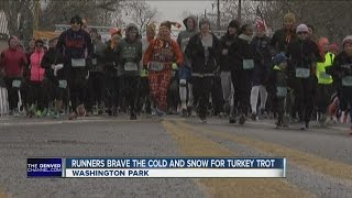 Runners brave the cold for Turkey Trot