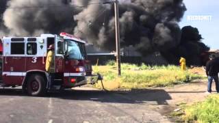 VIDEO 1: @StocktonFire quick to extinguish smoky tire fire in Mormon Slough near Anderson/Pilgrim Th