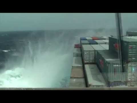 Stress and effect on a vessel in severe weather conditions