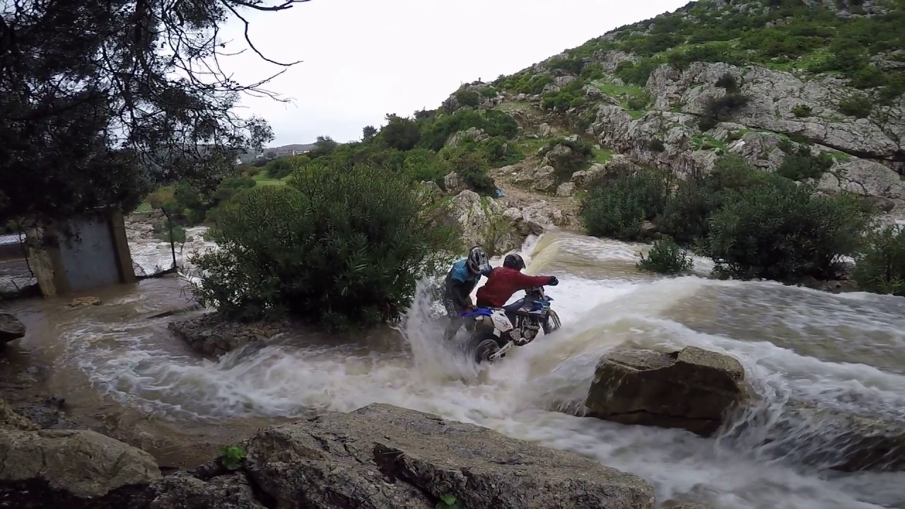 Enduro: Waterfall Crossing