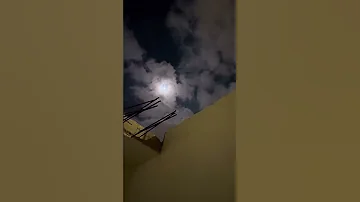 لا تبتعد وتحط فيه القلب تصميم شيلات 