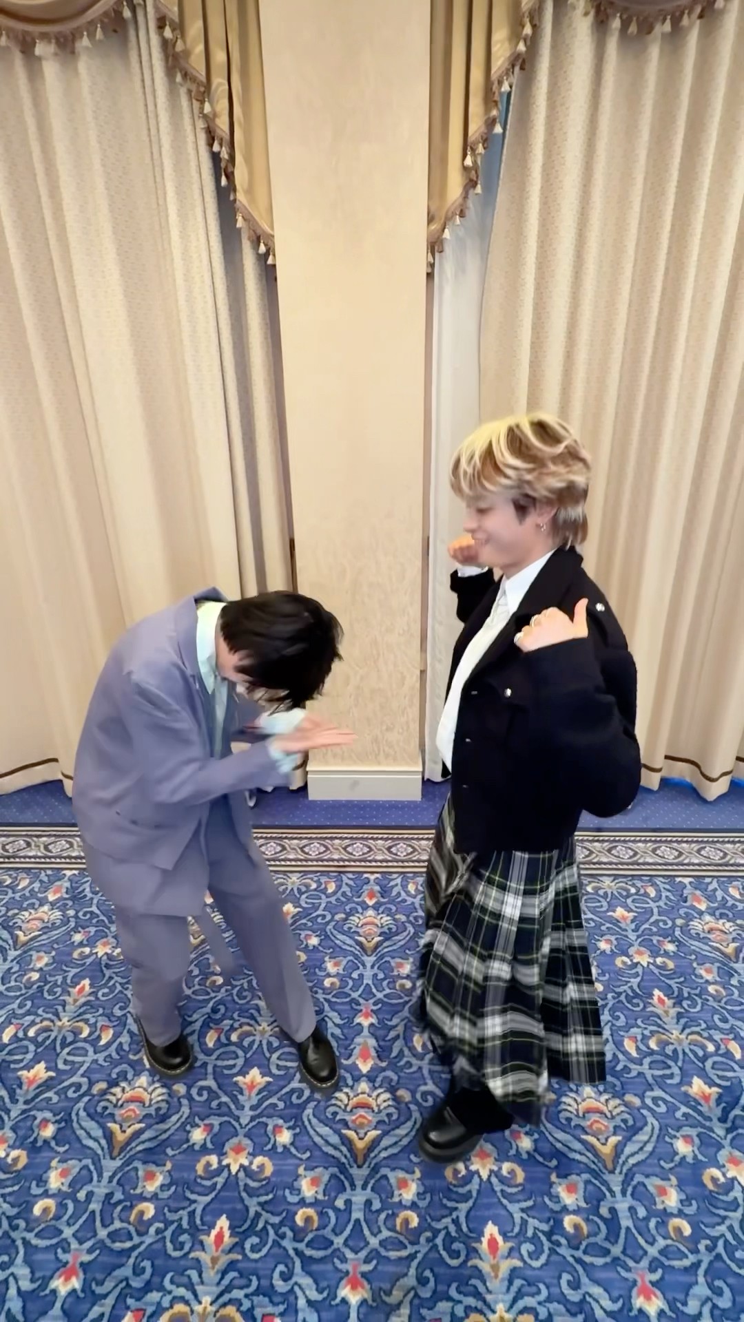 MAZZEL TAKUTO まとめ売り MAZZEL_BANQUETBANG w/ #HAL #TAKUTO #MAZZEL - YouTube