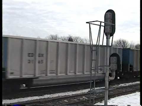 CNW 8006 East with new C44-9W move Sheboygan(Edgew...