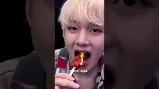 Watching Him Eating Cutely🥰 #V #Taehyung