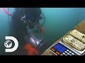 Divers Find £29K Worth Of Gold On Ocean Floor | Gold Divers