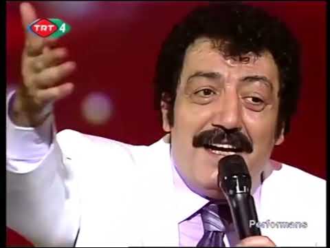 Müslüm Gürses   Kar Yağar Kar Üstüne Canlı Performans