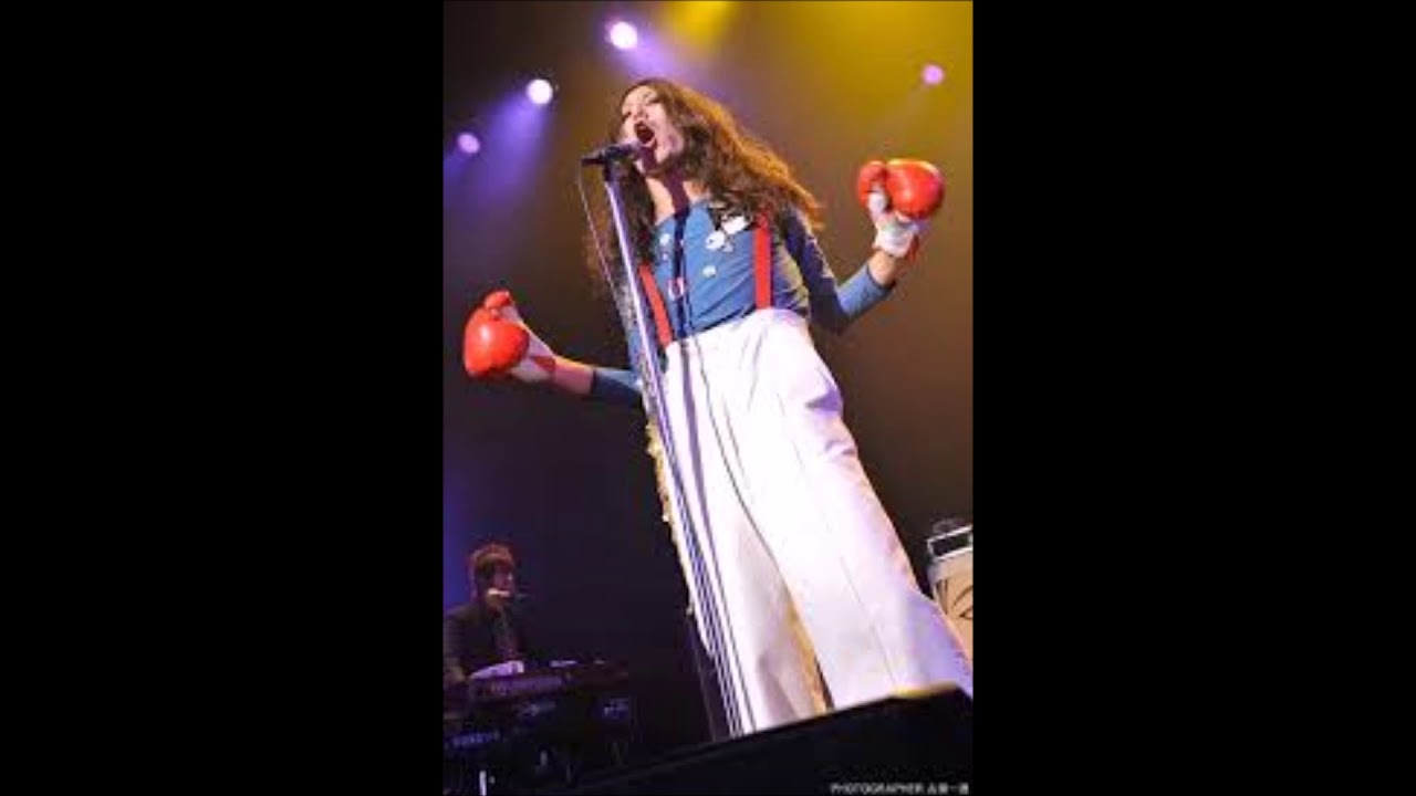 毛皮のマリーズ　メリー・ルー 毛皮のマリーズ / Mary Lou（Short Ver.） - YouTube