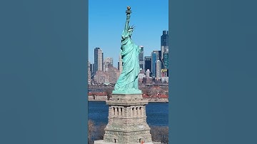 История Статуи Свободы: кто и зачем её подарил США?