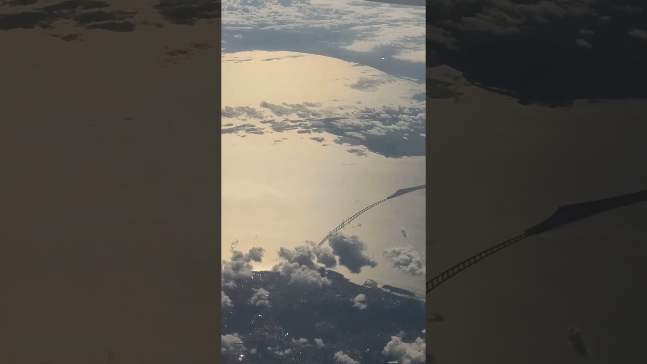 The long bridge connecting Sweden and Denmark🇩🇰🌁🇸🇪