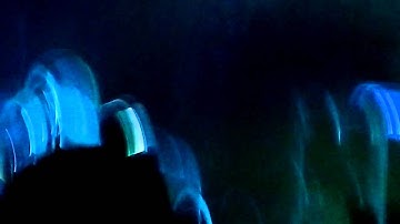 HD Example Playing in the shadows Leeds Millennium Square 05.05.2012